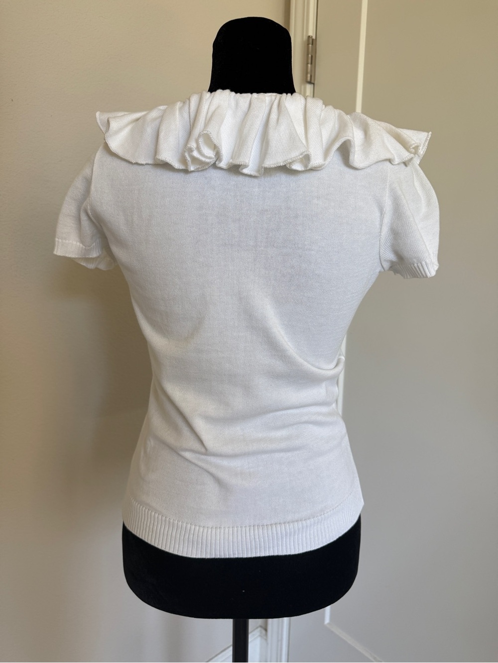 Vintage Y2K Moschino Jeans white knit ruffle top with tie and Moschino patch S - Picture 4 of 6